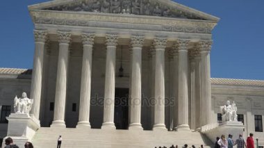 Washington Dc - 2017 yaklaşık: Çözülmüş Birleşik Yargıtay Binası Washington DC'de bir parlak yaz gününde vurdu,
