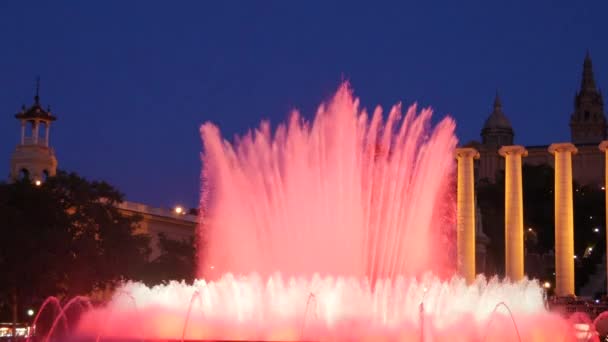 Fontaines Magiques Barcelone Attraction Beaucoup Touristes Regardant Spectacle Nocturne Coloré — Video