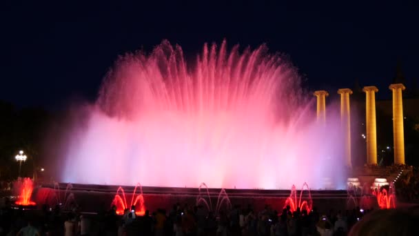 Barcelona Magische Fontänen Attraktion Viele Touristen Schauen Sich Bunte Nacht — Stockvideo