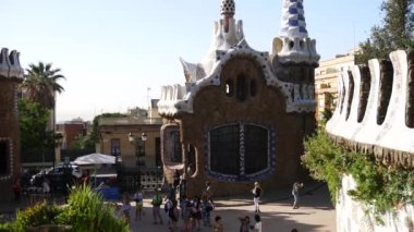 Barcelona, İspanya - Mayıs 2017 yaklaşık: A Parc Guell, kentin önemli turistik mekanlara, gerçek zamanlı, Barselona, İspanya, birini vurdu.
