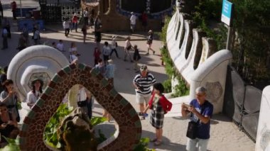 Barcelona, İspanya - Mayıs 2017 yaklaşık: A Parc Guell, kentin önemli turistik mekanlara, gerçek zamanlı, Barselona, İspanya, birini vurdu.