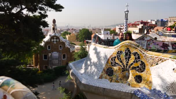 Barcelona España Circa Mayo 2017 Una Toma Parc Güell Una — Vídeos de Stock