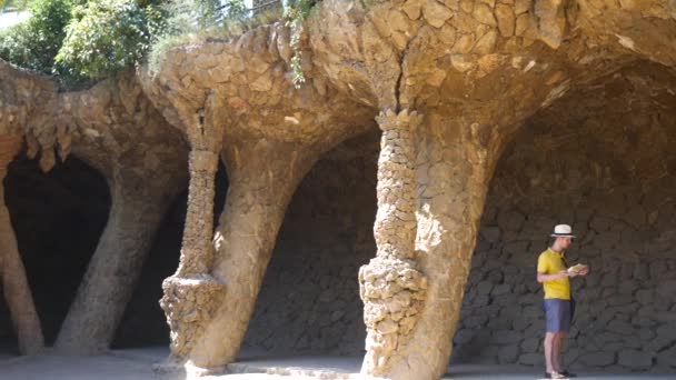 Barcelona España Circa Mayo 2017 Una Toma Parc Güell Una — Vídeo de stock