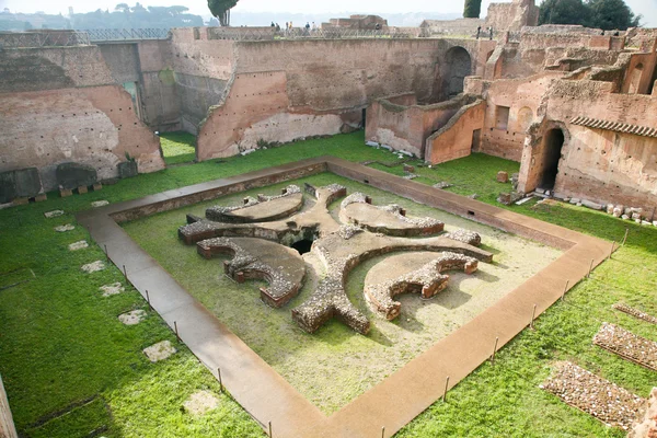 Palacio del Emperador o ruinas de la Casa de Augusto en Roma — Foto de Stock