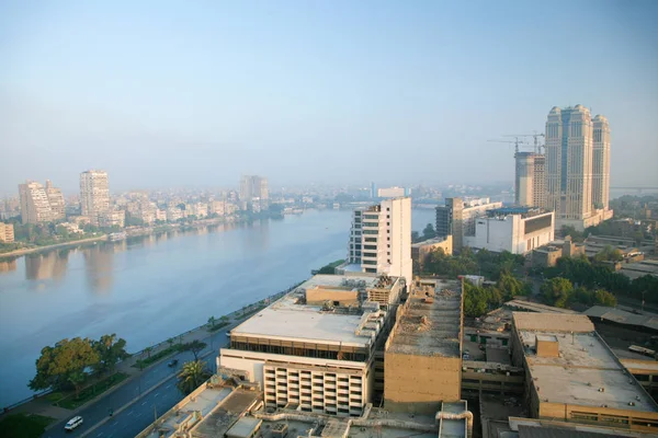 Νείλου ποταμού στην πόλη: Κάιρο — Φωτογραφία Αρχείου