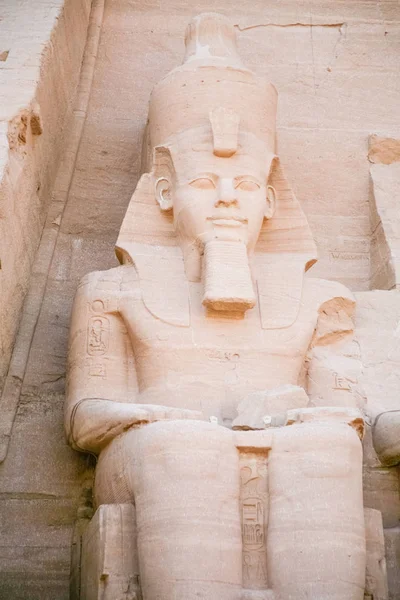 Pharaoh sculpture in Abu Simbel — Stock Photo, Image