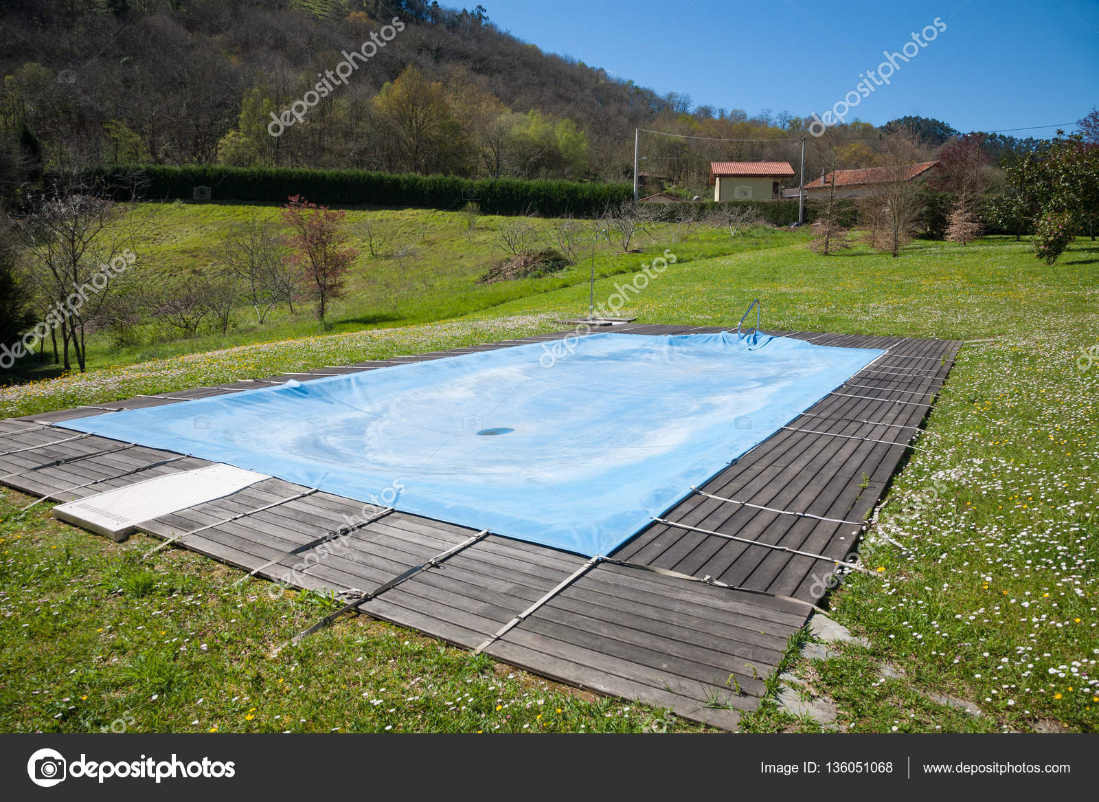 Настил под бассейн. Бассейн интекс 244х51. Какую сделать подложку под бассейн. Установка каркасного бассейна. Площадка под бассейн интекс.