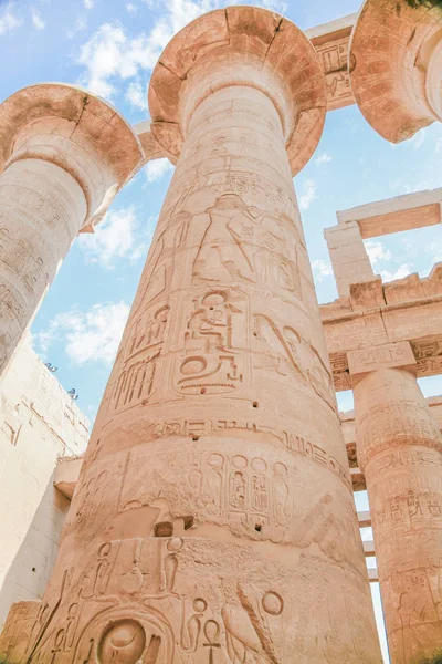 High column in Karnak Temple — Stock Photo, Image