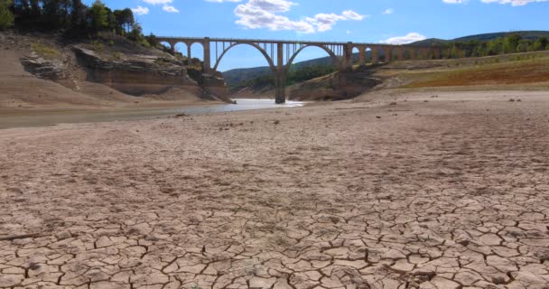在西班牙的 Entrepenas 沼泽的干旱 — 图库视频影像