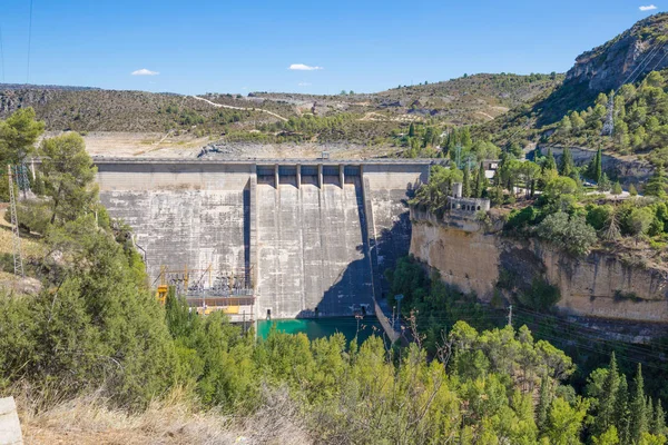 Dam van het stuwmeer van Entrepenas — Stockfoto