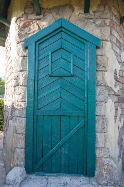Zelené dveře woden — Stock fotografie