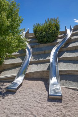Oyun park Madrid metal büyük slaytlar