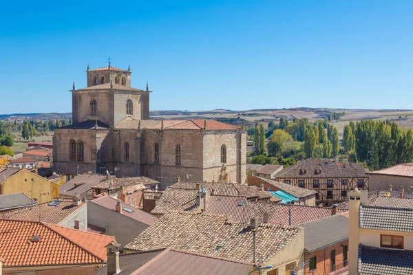 Parroquia de Santa Ana en Penaranda de Duero — Foto de Stock