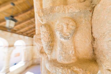 kilise San Esteban de Gorm San Miguel'de kısma heykel