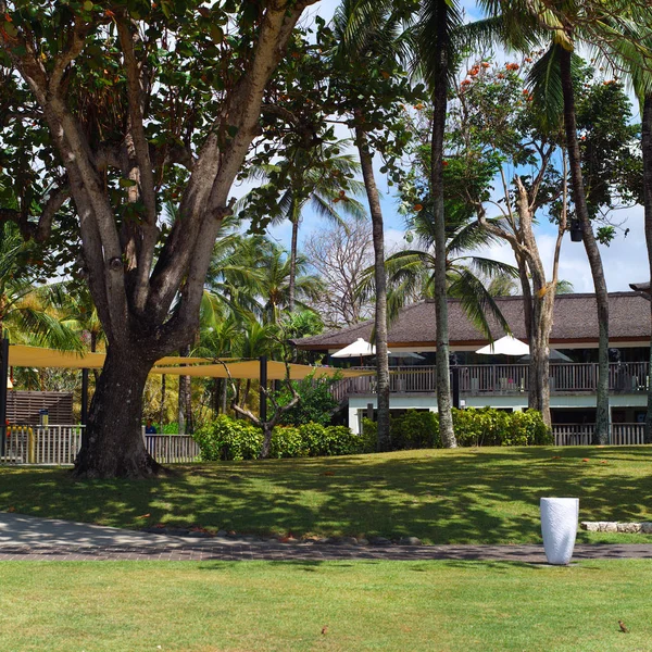 Bali, Indonesia riposo di lusso sulla spiaggia — Foto Stock