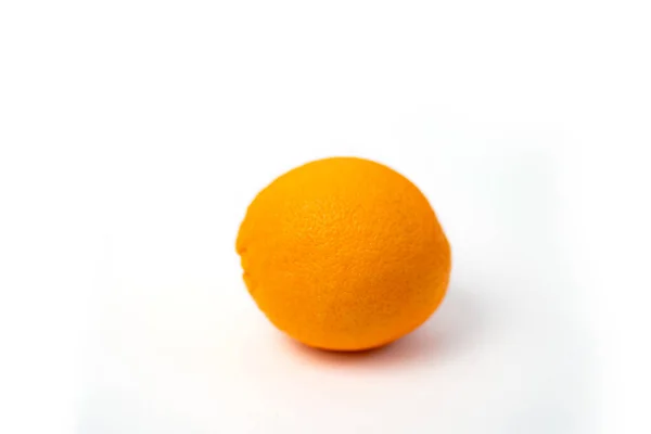 Dulce Naranja Fresca Madura Aislada Sobre Fondo Blanco Una Fruta — Foto de Stock