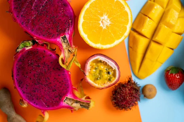 Tiro Fechado Metades Frescos Frutos Tropicais Exóticos Maduros Fruta Dragão — Fotografia de Stock