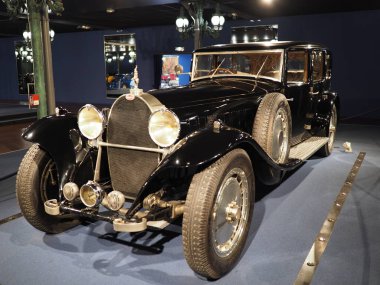 Bugatti Limousine Park-Ward Type 41 Royale şasisi No: 41131 1927 - 1933 Avrupa Mulhouse şehrinde üretildi.