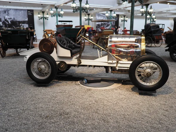 Côté Bugatti Biplace Sport Type 16 Grand Prix produit en 1912 - 1914 dans la ville européenne de Mulhouse, France — Photo