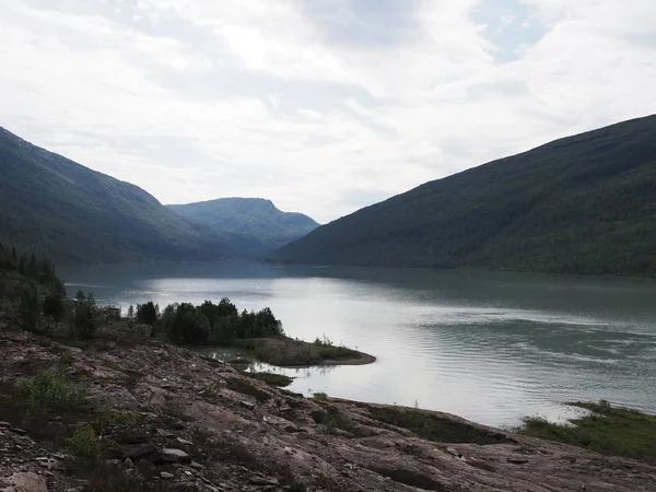 Panorama Paisajes Del Lago Svartisvatnet Cerca Del Glaciar Europeo Svartisen —  Fotos de Stock