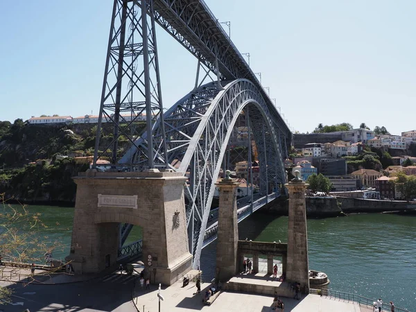 Scenic Dubbeldeks Metalen Brug Douro Rivier Ribeira Gebied Europese Porto — Stockfoto