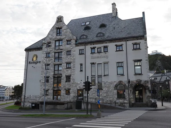 Alesund Norway July 2019 Grey Building European Town Romsdal Region — Φωτογραφία Αρχείου