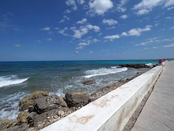 Seaside Promenade Isla Mujeres Cancun City Mexico Clear Blue Sky — 스톡 사진