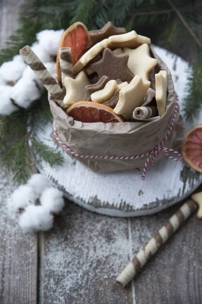 Christmas cookies and decor — Stock Photo, Image