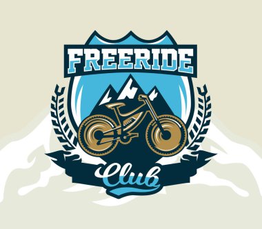 Logo dağ bisikleti. Bisiklet ve dağların arması. Aşırı spor. Freeride, yokuş aşağı, cross-country. Rozetleri kalkan, yazı. Vektör çizim.