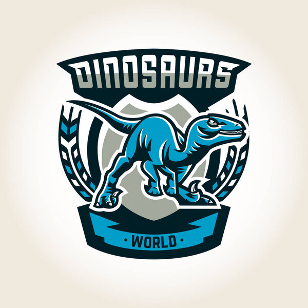 На фоне щита выделяется красочная эмблема, логотип, маркировка мира динозавров юрского периода мезозойской эры. Векторная иллюстрация, печать для футболок
