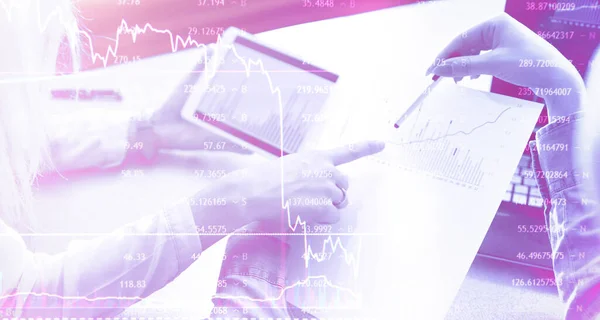 Geschäftsleute Treffen Planungsanalyse Statistiken Brainstorming Abstrakten Hintergrund Finanzmarktstrategiekonzept Stockbild