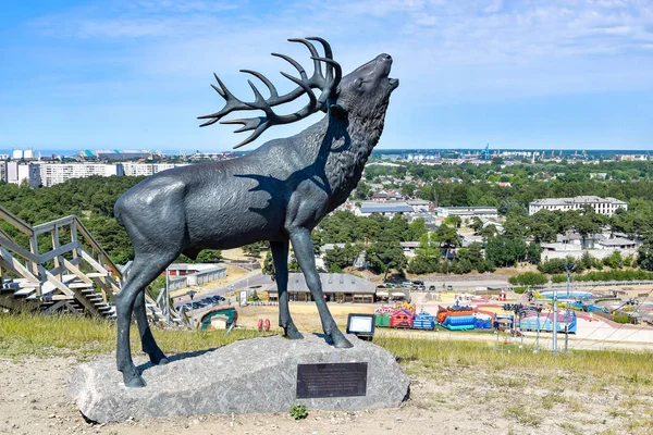 Sculpture of a deer. — Stock Photo, Image