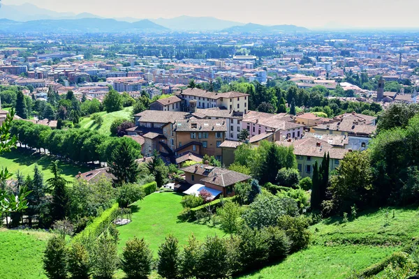 Μπέργκαμο Λομβαρδία Ιταλία 2016 Πανόραμα Της Πόλης Του Μπέργκαμο Σπίτια — Φωτογραφία Αρχείου