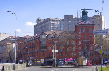 Kiev şehri. Ukrayna. 05 / 04 / 20. Klovskaya Meydanı.