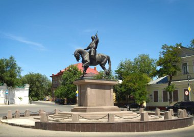 Astrakhan. - Rusya. 07 / 13 / 2017. Kurmangazy Anıtı Sagyrbaev