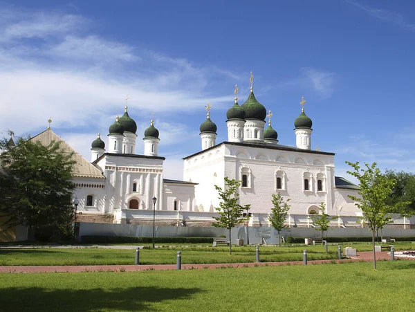 Собор Святой Троицы Астрахани — стоковое фото