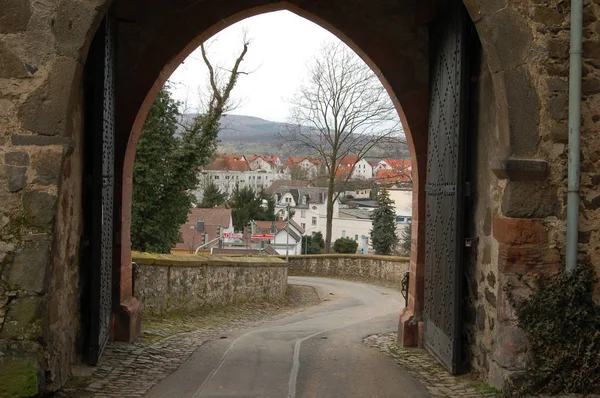 Un viaje a Alemania, calorías alemanas. Identidad de pueblo pequeño . —  Fotos de Stock