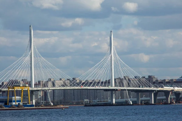 Våren, stranden av viken. — Stockfoto