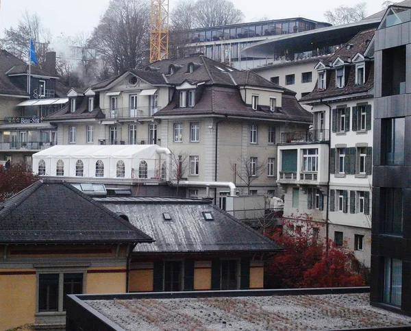 Náš vlak do Švýcarska. Město Bern. — Stock fotografie