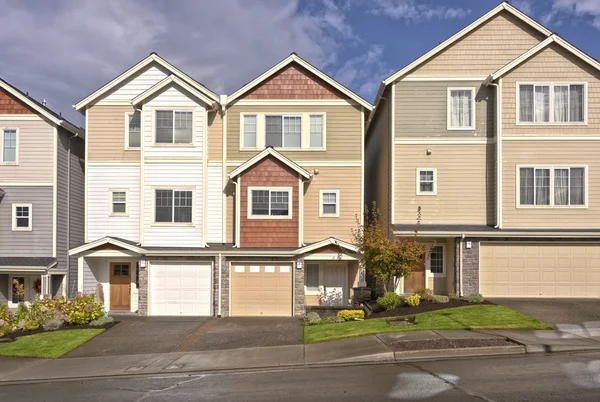 Family homes i rad Oregon. — Stockfoto