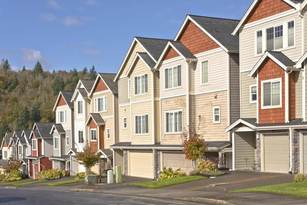 Casas de família em uma fileira Oregon . — Fotografia de Stock