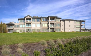 Nehir kenarında condominiums Vancouver Washington.