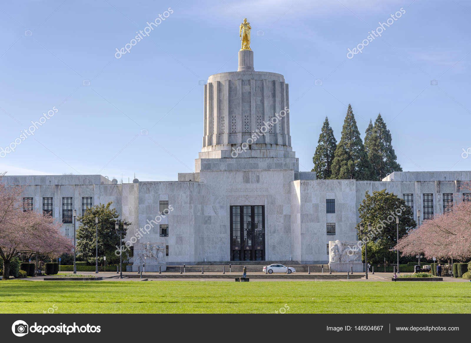 State capitol building Salem Oregon. — Stock Photo © Rigucci 146504667