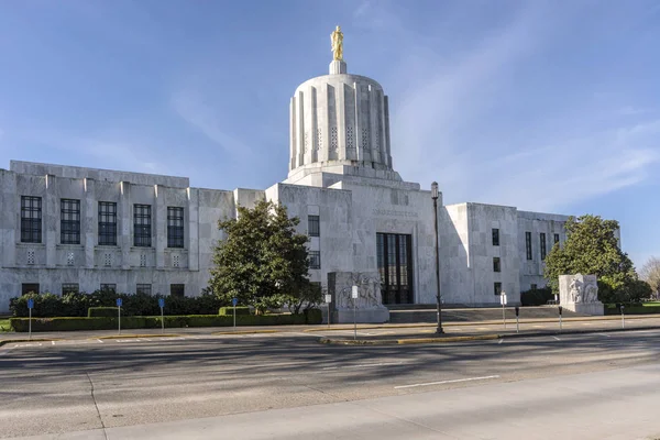 State capitol building Salem Oregon. — Stock Photo, Image