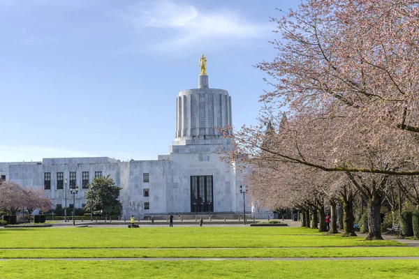 State capitol building Salem Oregon. — Stock Photo, Image