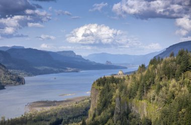 Columbia River Gorge Oregon state.