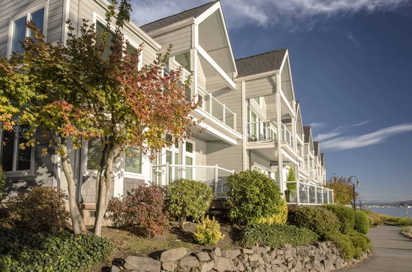 Riverfront condominiums properties Vancouver WA. — Stock Photo, Image