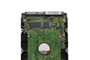 Beyaz arkaplandaki sabit disk