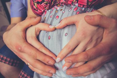 Karın, aşıkların silah