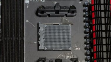 Anakart bilgisayarın bellek ve işlemci soğutma detayları ile